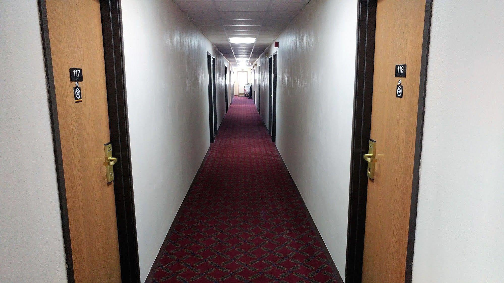 Red Carpet Inn - Windom Eksteriør bilde
